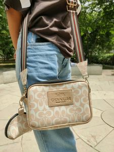 Coach SLING BAG, aesthetic Look