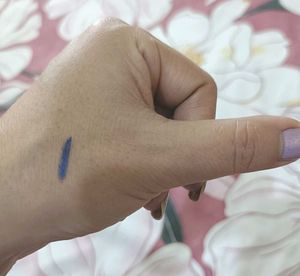 Faces Canada Electric Blue Eyeliner