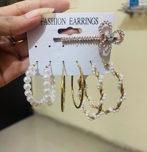 Earrings &amp; Hair Clip Set(RESERVED)