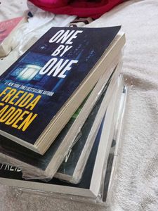 Freida McFadden Thriller Book Set 6