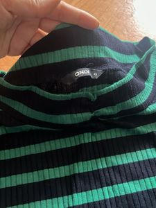 Only Cute Striped Slight Off Shoulder Top