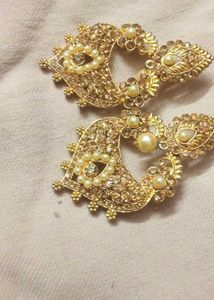 Gold Pearl Earrings