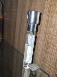 Fragrance World Urban Man Le Parfum 4 ML DECANT