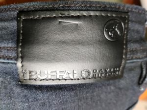 Buffalo David Ditton US Purchased 36&#39; Stretchable