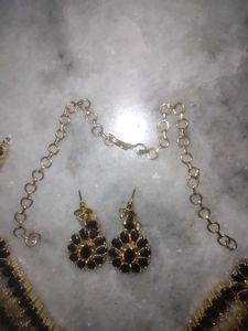 Elegant Black Stone Necklace &amp; Earring Set
