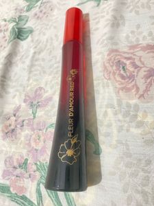 Fleur D&#39;amour Red Perfume