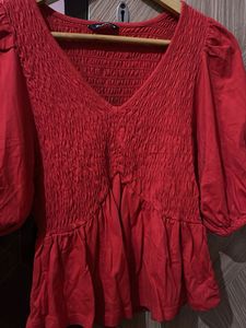 Red puffed Sleeve Top