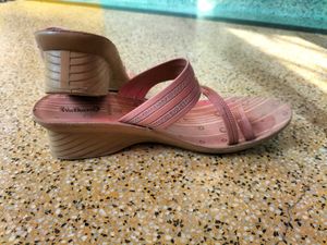 Walkaroo Pink Slippers