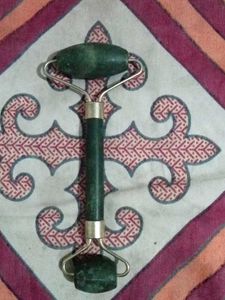 Jade Roller