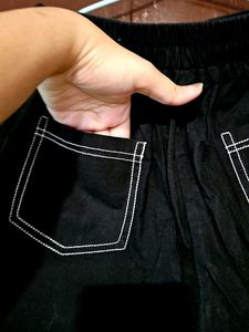 CLASSY AND MINIMAL Black Cotton Casual Pant