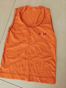 Sleevless Sport Tshirt Nd Warmer For Winters