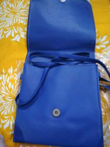 Unused Blinking Illusion Eyes  Sling Purse