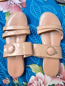 4 Pairs: Ladies&#39; Slides Bundle