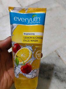 Everyuth Lemon & Cherry Face Wash