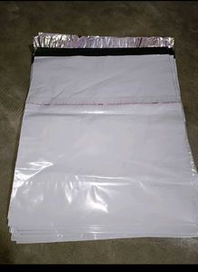 COURIER BAG TOTALLY NEW PRODUCT