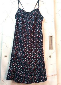 New DRESS BLACK 32 BUST