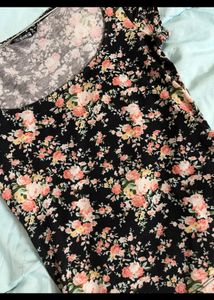 Shein Floral Fitted Top