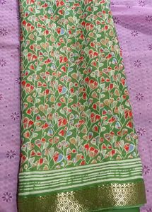 S16 Beautiful Printed Saree With Blouse