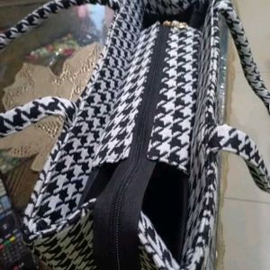 Houndstooth Tote Bag