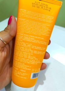 Dot &amp; Key Vitamin C Face Wash
