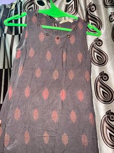 Leaf Print Sleeveless Top