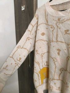 Cute Bear Print Knit Sweater from savana (no tag)