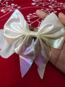 Shiny Bow Hair Clip
