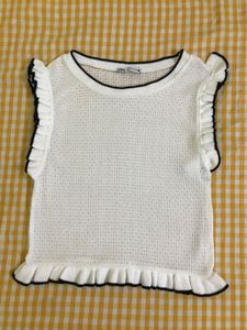 Zara Ruffle Trim Knit Top bust 34-36