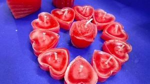 Combo Of 13 Scented Candles