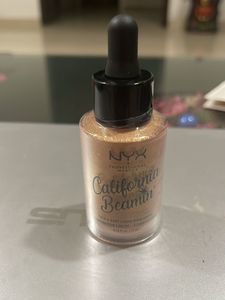 NYX California Beamin&#39; Highlighter