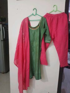 Green &amp; Pink Salwar Suit