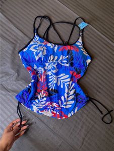 Floral padde top