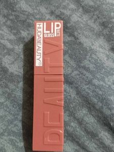 Huda Beauty Matte Lip Gloss