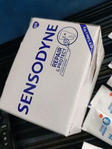 New ✨ Sensodyne Paste 10 Qty