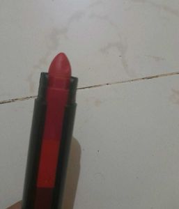 7 Lipsticks.