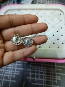 Feminine elegant bracelet and earrings