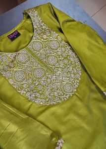 💥 Price Dropped 💥 Green Kurta For Women