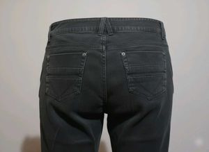 Stylish Black Stright Jeans