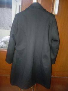Korean style black long coat for women.