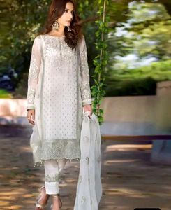 !!Sale!! Ivory Pakistani Article (Fully Stitched)