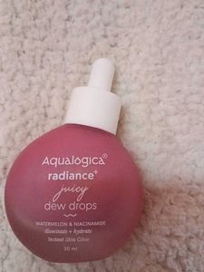 Aqualogica Radiance+ Juicy Dew Drops