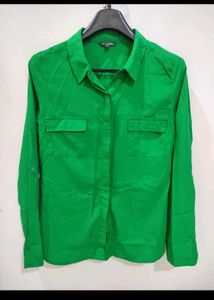 GREEN SHIRT