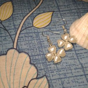 love Pearl beads Flower Earrings