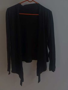 🖤 Asymmetric Hem Black Cotton Shrug