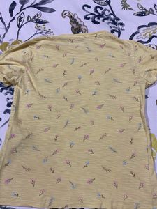 Round Neck Self Print T-shirt Small Size Half Slev