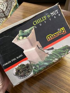 CHILLY AND NUT CUTTER