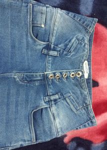 Women Straight Fit Jeans👖