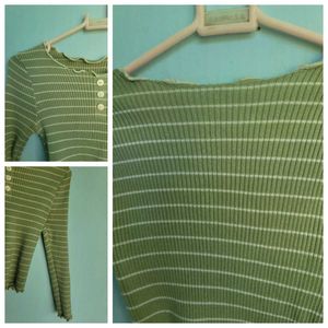 knitted top