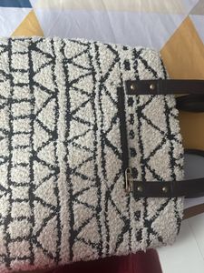 Medium Sized 3 Compartment Bag