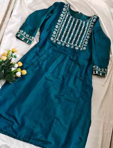 Dual-Tone Sea Green Kurti – Elegant Festive Wear!